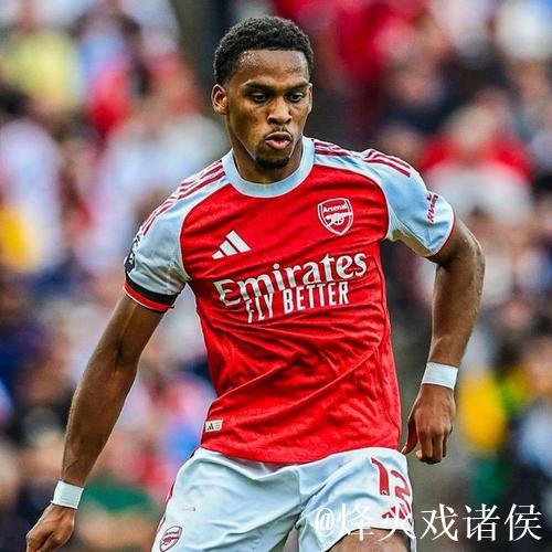 廷贝尔晒照庆祝主场胜利：球队展现强者风范